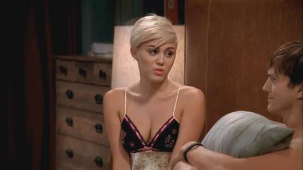 Miley Cyrus - Two and a Half Men - S10E04 - 2_3